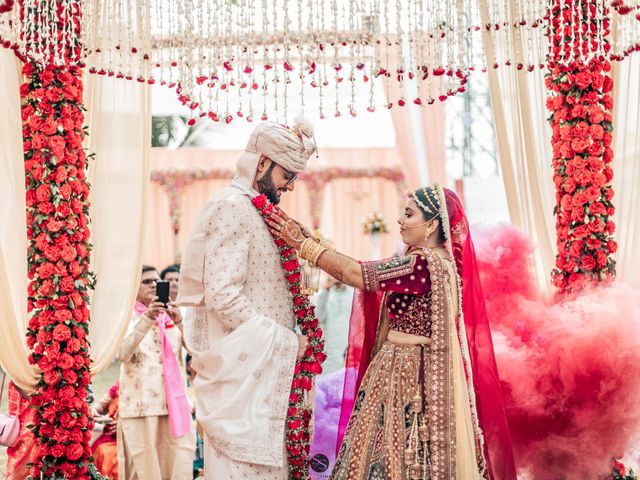 Anshita and Sumeeth's wedding in North 24 Parganas, West Bengal 11