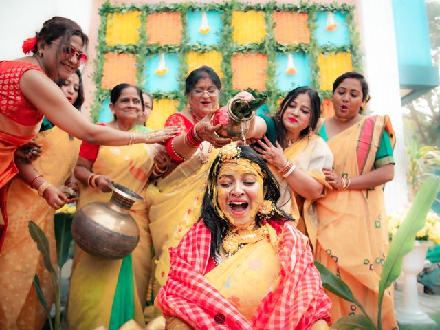 Rituraj and Ankita's wedding in North 24 Parganas, West Bengal 4