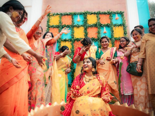 Rituraj and Ankita's wedding in North 24 Parganas, West Bengal 6