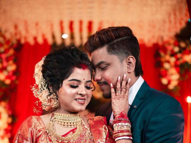 Rituraj and Ankita's wedding in North 24 Parganas, West Bengal 25