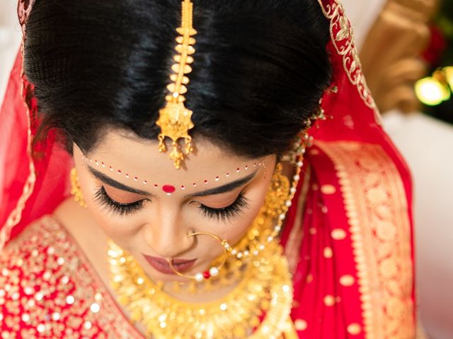 Rituraj and Ankita's wedding in North 24 Parganas, West Bengal 34
