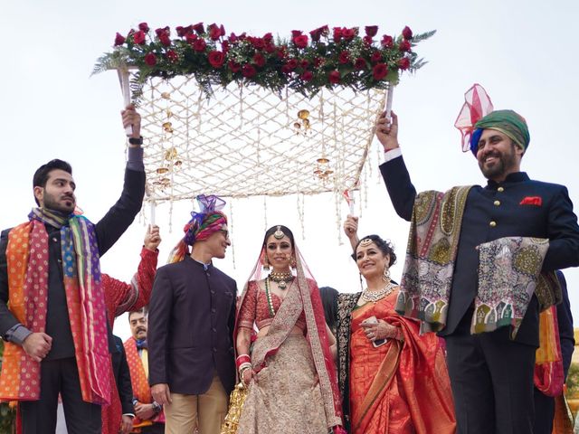 Abhra and Aditya&apos;s wedding in Amritsar, Punjab 37