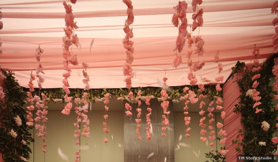 ashish and mansi's wedding in Gurgaon, Delhi NCR