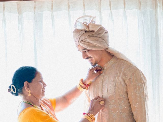 Aashna and Lalit's wedding in Satara, Maharashtra 18