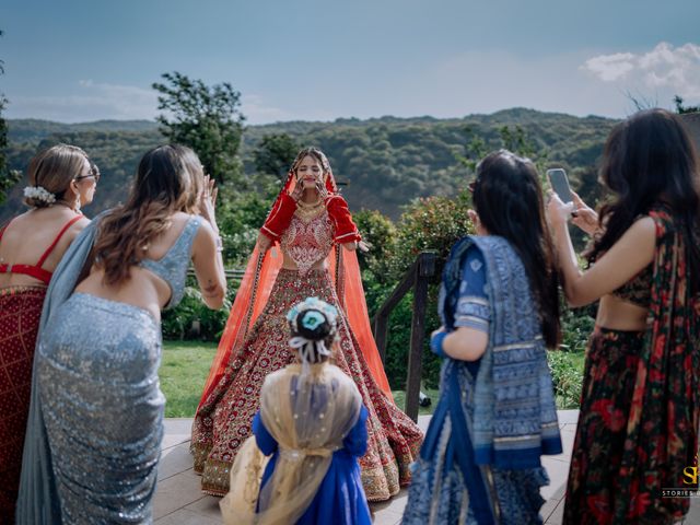 Aashna and Lalit's wedding in Satara, Maharashtra 25
