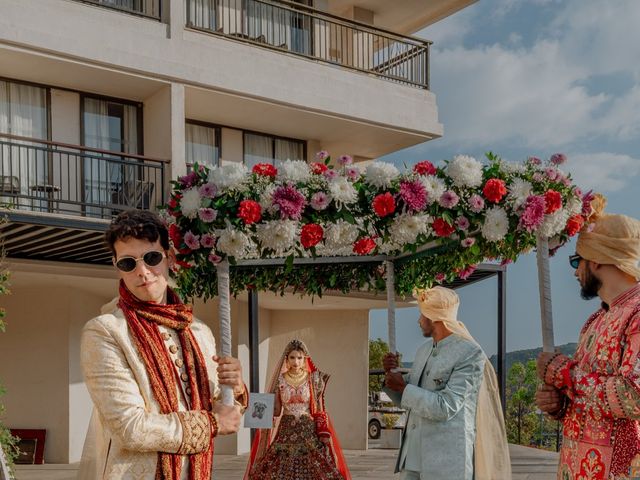 Aashna and Lalit's wedding in Satara, Maharashtra 32