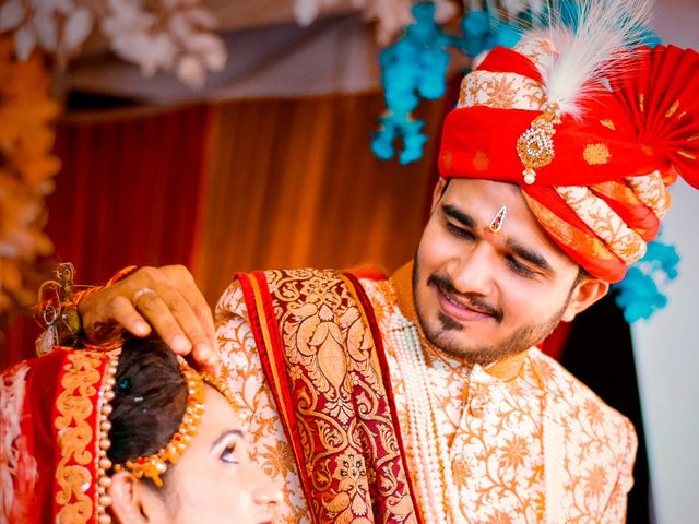 Shalini and Rohit&apos;s wedding in Jabalpur, Madhya Pradesh 4