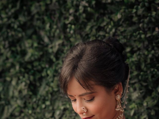 Sayali and Divyank's wedding in Pune, Maharashtra 4