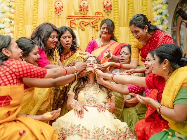 Ipsita and Anik's wedding in North 24 Parganas, West Bengal 10
