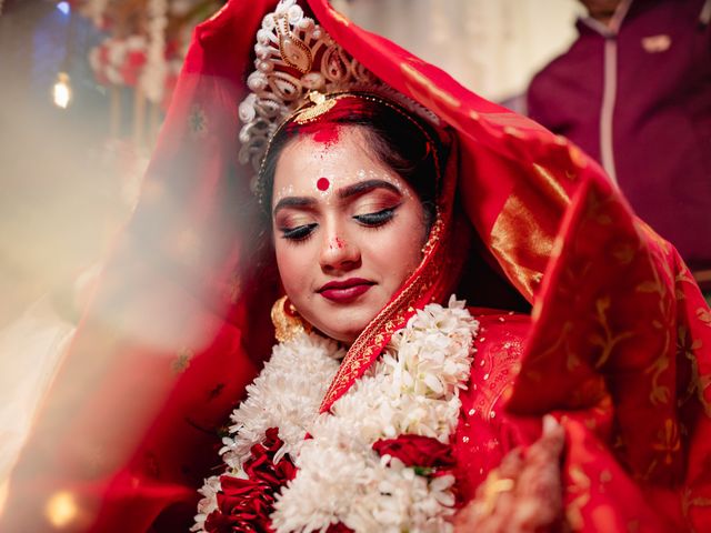 Ipsita and Anik's wedding in North 24 Parganas, West Bengal 26