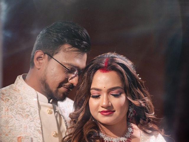 Ipsita and Anik's wedding in North 24 Parganas, West Bengal 39