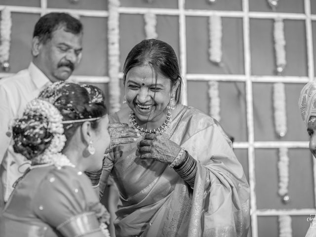 Vidya and Nagesh&apos;s wedding in Bangalore, Karnataka 37