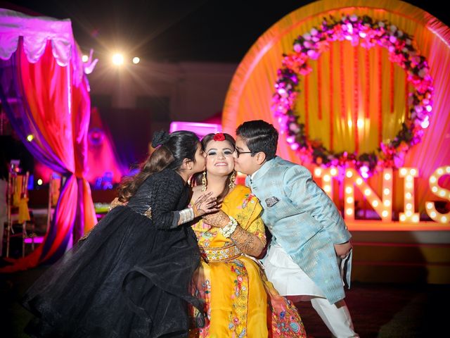 Priyanka and Anish&apos;s wedding in Gurgaon, Delhi NCR 65