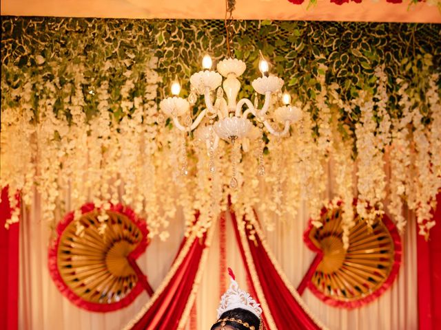 Arish and Aakash's wedding in Paschim Bardhaman, West Bengal 15