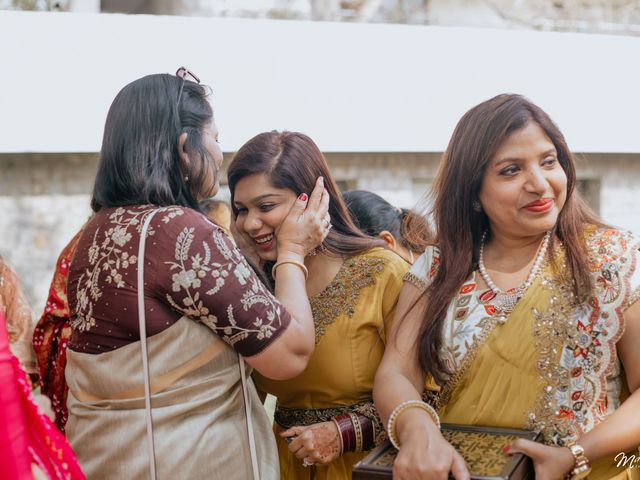 Aishwariya and Garvit&apos;s wedding in Faridabad, Delhi NCR 28
