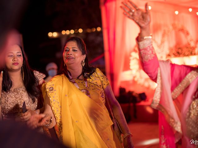 Aishwariya and Garvit&apos;s wedding in Faridabad, Delhi NCR 123