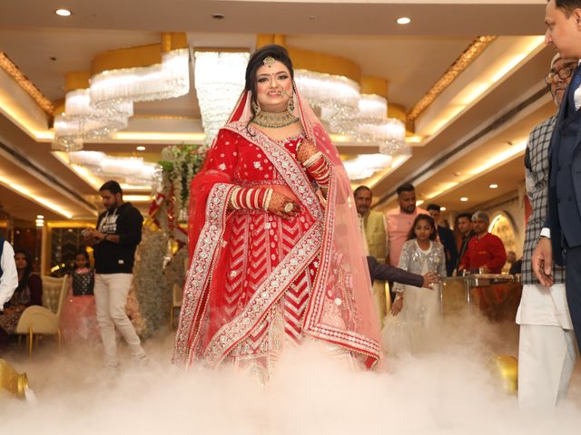 Mohini and Amit&apos;s wedding in North Delhi, Delhi NCR 16