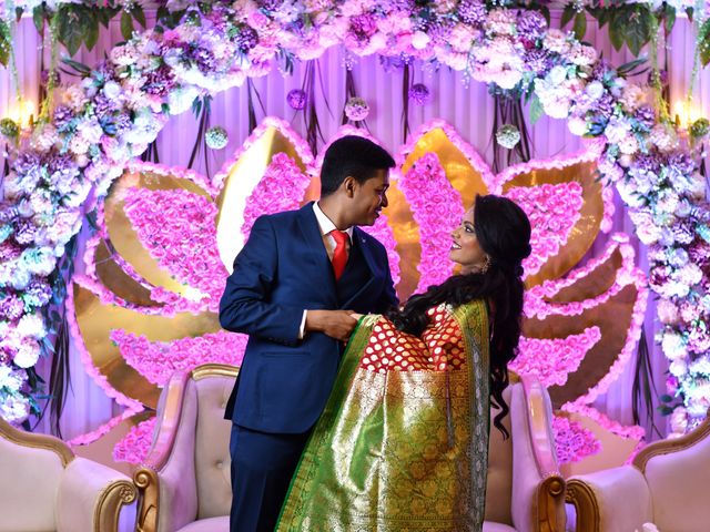 Devyani and Avishek&apos;s wedding in Kolkata, West Bengal 21