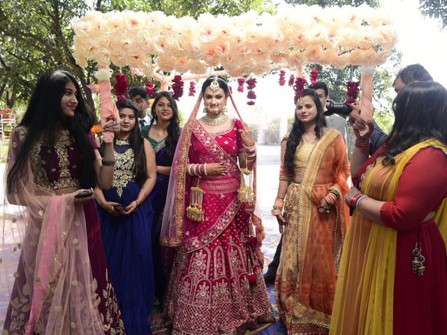 Mandavi and Shashank&apos;s wedding in Lucknow, Uttar Pradesh 22