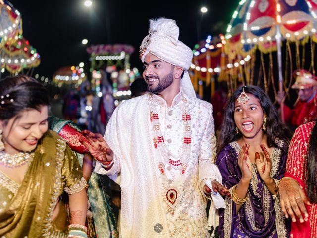Jyoti and Kunal's wedding in Kolkata, West Bengal 15