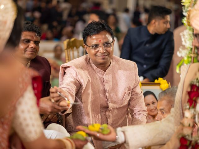 Meet and Prachi&apos;s wedding in Ahmedabad, Gujarat 41