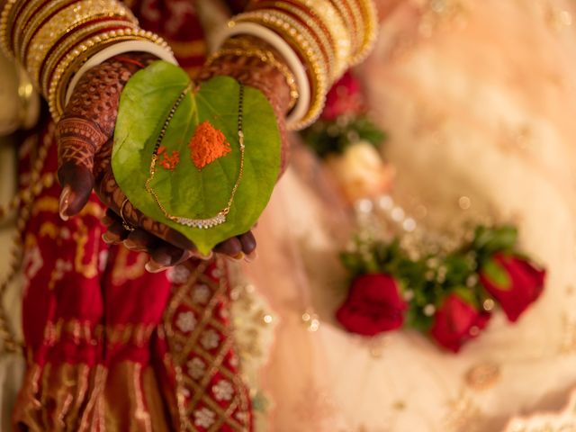 Meet and Prachi&apos;s wedding in Ahmedabad, Gujarat 49