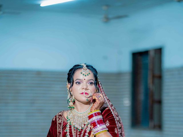 Barkha and Bhupender's wedding in Faridabad, Delhi NCR 16