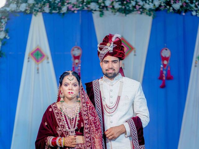 Barkha and Bhupender's wedding in Faridabad, Delhi NCR 30