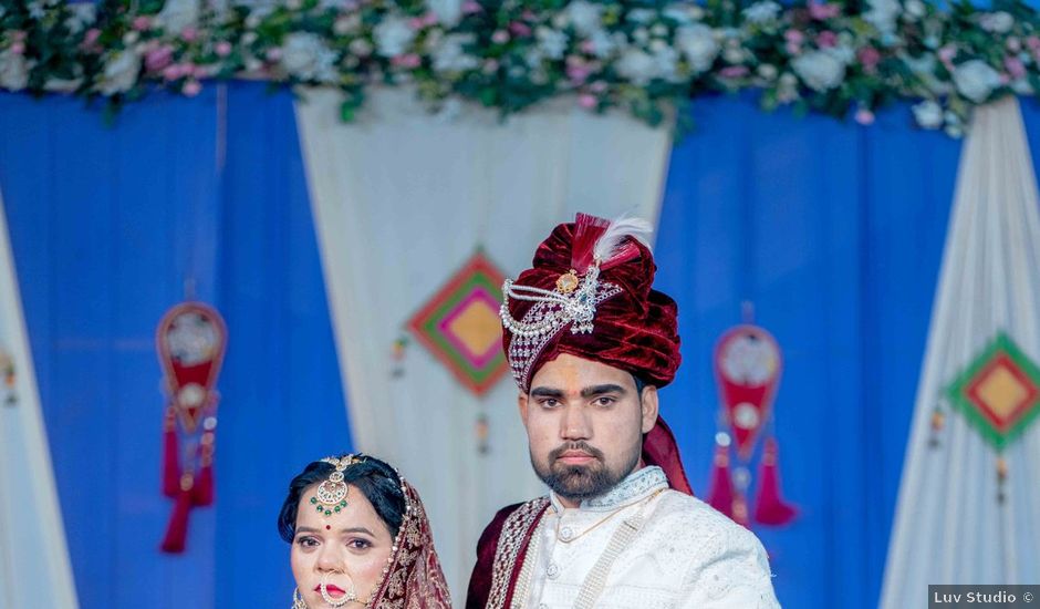 Barkha and Bhupender's wedding in Faridabad, Delhi NCR