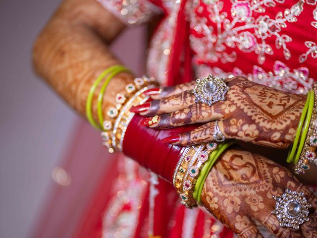 Sakshi and Amit's wedding in Faridabad, Delhi NCR 14
