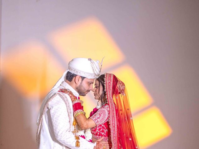Sakshi and Amit's wedding in Faridabad, Delhi NCR 32