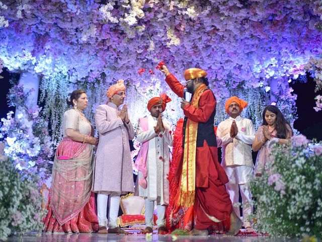 Sweta and Vaibav&apos;s wedding in Lucknow, Uttar Pradesh 77