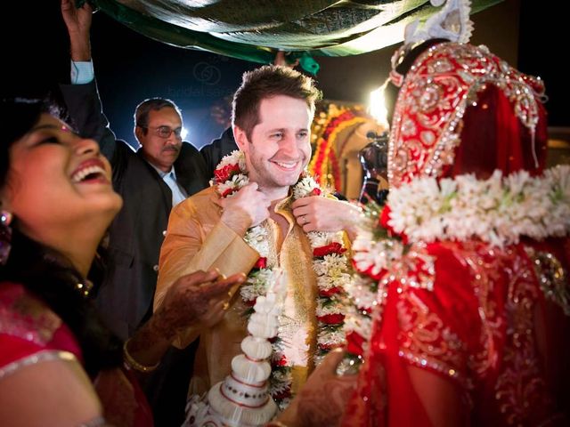 Sushmita and Ross&apos;s wedding in Kolkata, West Bengal 28
