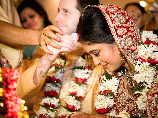 Sushmita and Ross&apos;s wedding in Kolkata, West Bengal 43