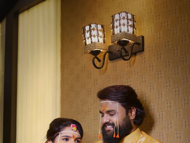 Akshay and Mayuri&apos;s wedding in Dhule, Maharashtra 39