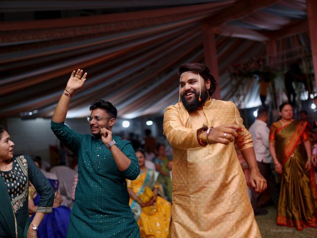 Akshay and Mayuri&apos;s wedding in Dhule, Maharashtra 42
