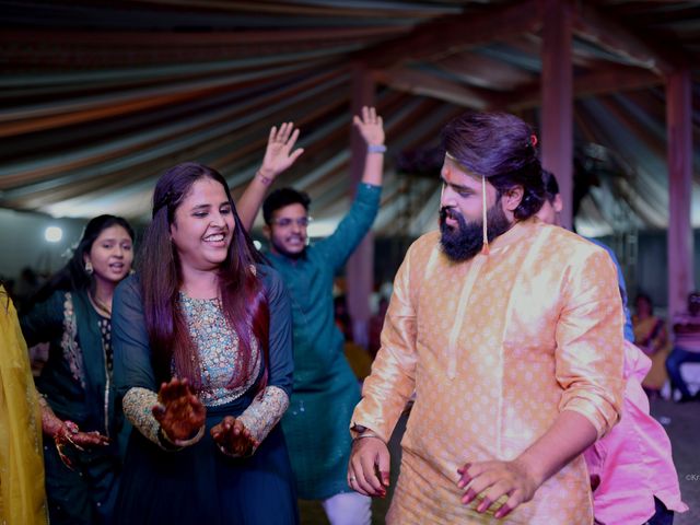Akshay and Mayuri&apos;s wedding in Dhule, Maharashtra 47