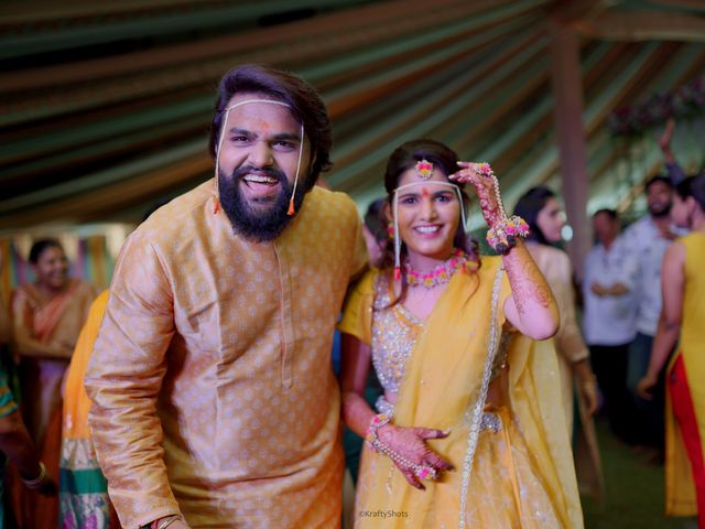 Akshay and Mayuri&apos;s wedding in Dhule, Maharashtra 59