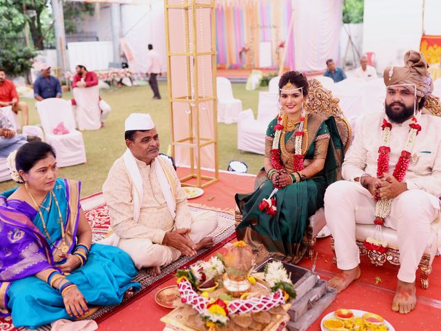 Akshay and Mayuri&apos;s wedding in Dhule, Maharashtra 84