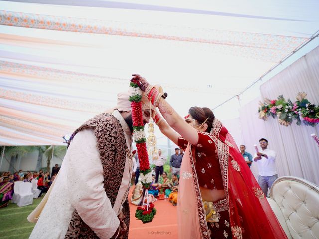 Akshay and Mayuri&apos;s wedding in Dhule, Maharashtra 134