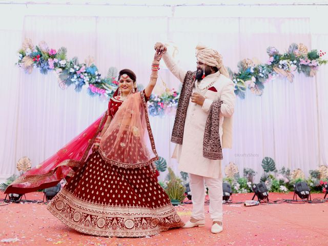 Akshay and Mayuri&apos;s wedding in Dhule, Maharashtra 144