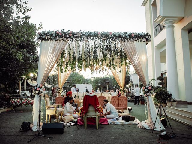 Shruti and Ashutosh's wedding in Gurgaon, Delhi NCR 36