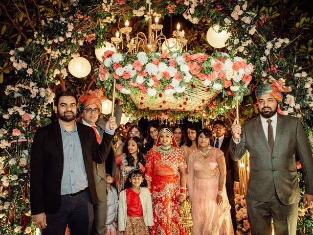 Shruti and Ashutosh's wedding in Gurgaon, Delhi NCR 54