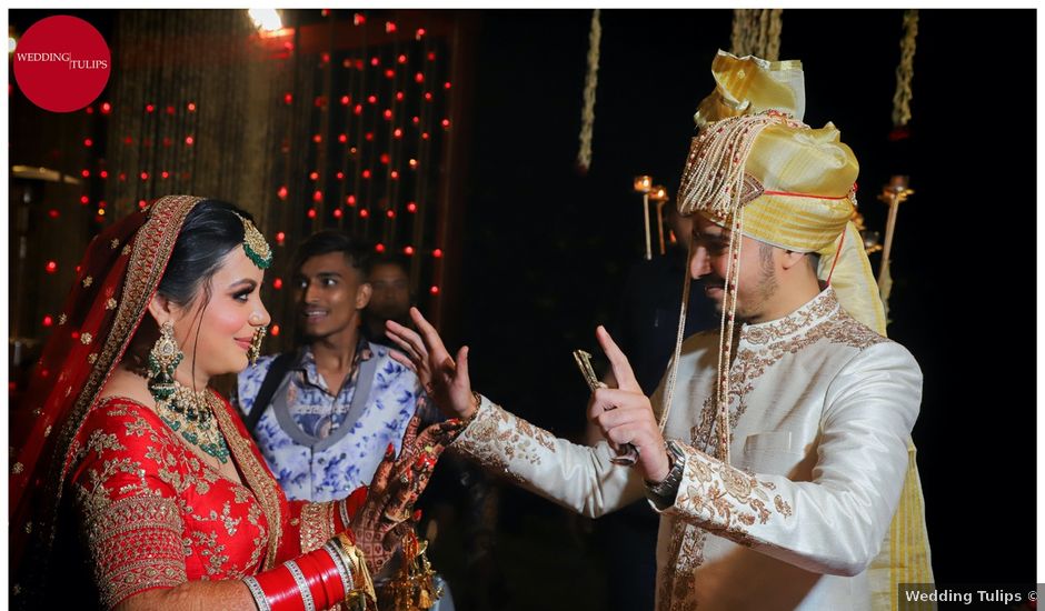 Vani and Akash's wedding in North Delhi, Delhi NCR