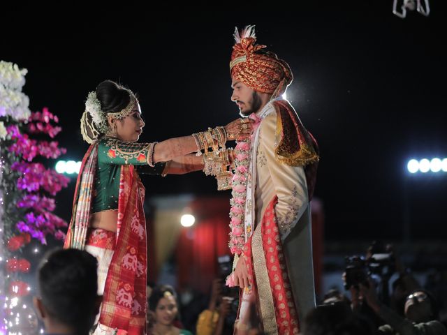 Nikita and Dhaval's wedding in Rajkot, Gujarat 9