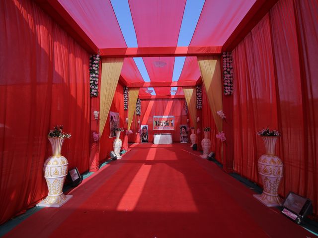 Nikita and Dhaval's wedding in Rajkot, Gujarat 11