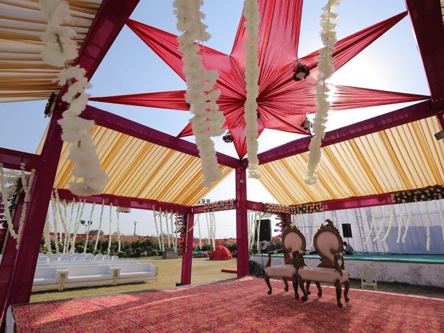 Nikita and Dhaval's wedding in Rajkot, Gujarat 13