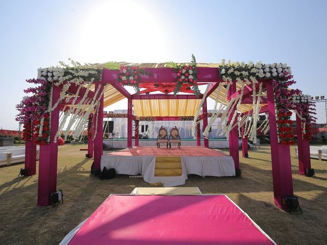 Nikita and Dhaval's wedding in Rajkot, Gujarat 14