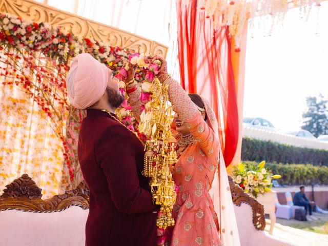 Diksha and Manmeet&apos;s wedding in Karnal, Haryana 79