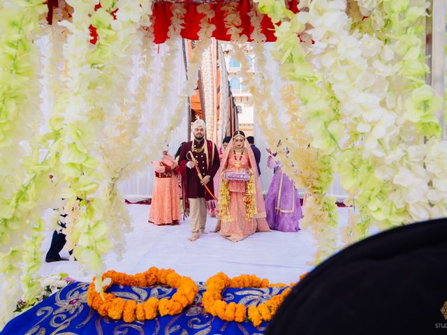 Diksha and Manmeet&apos;s wedding in Karnal, Haryana 56